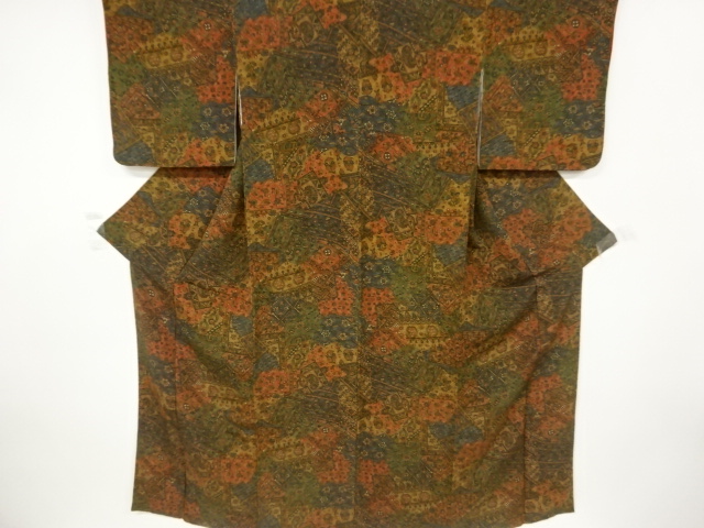 縮緬地花更紗模様小紋着物